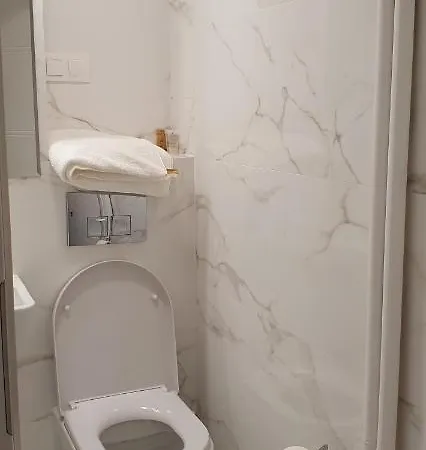 Concord Luxury 아파트